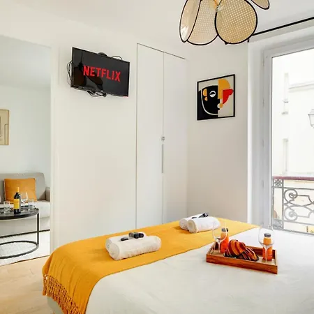 Eastern Au Coeur Du Marais Apartment